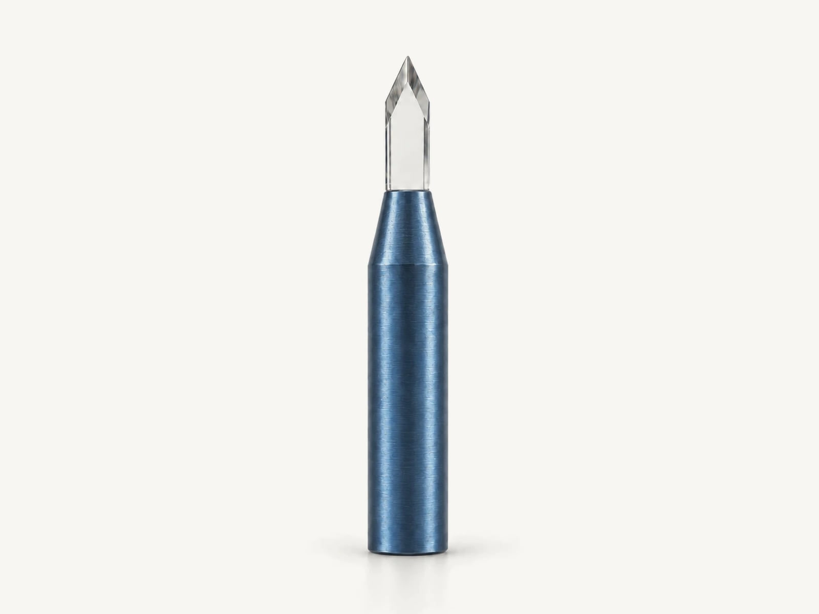 Garry sapphire blade - studio photo